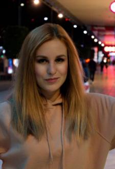 15442-Alina-Frau-Varsovie